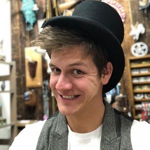 Meet your Posher, Brett